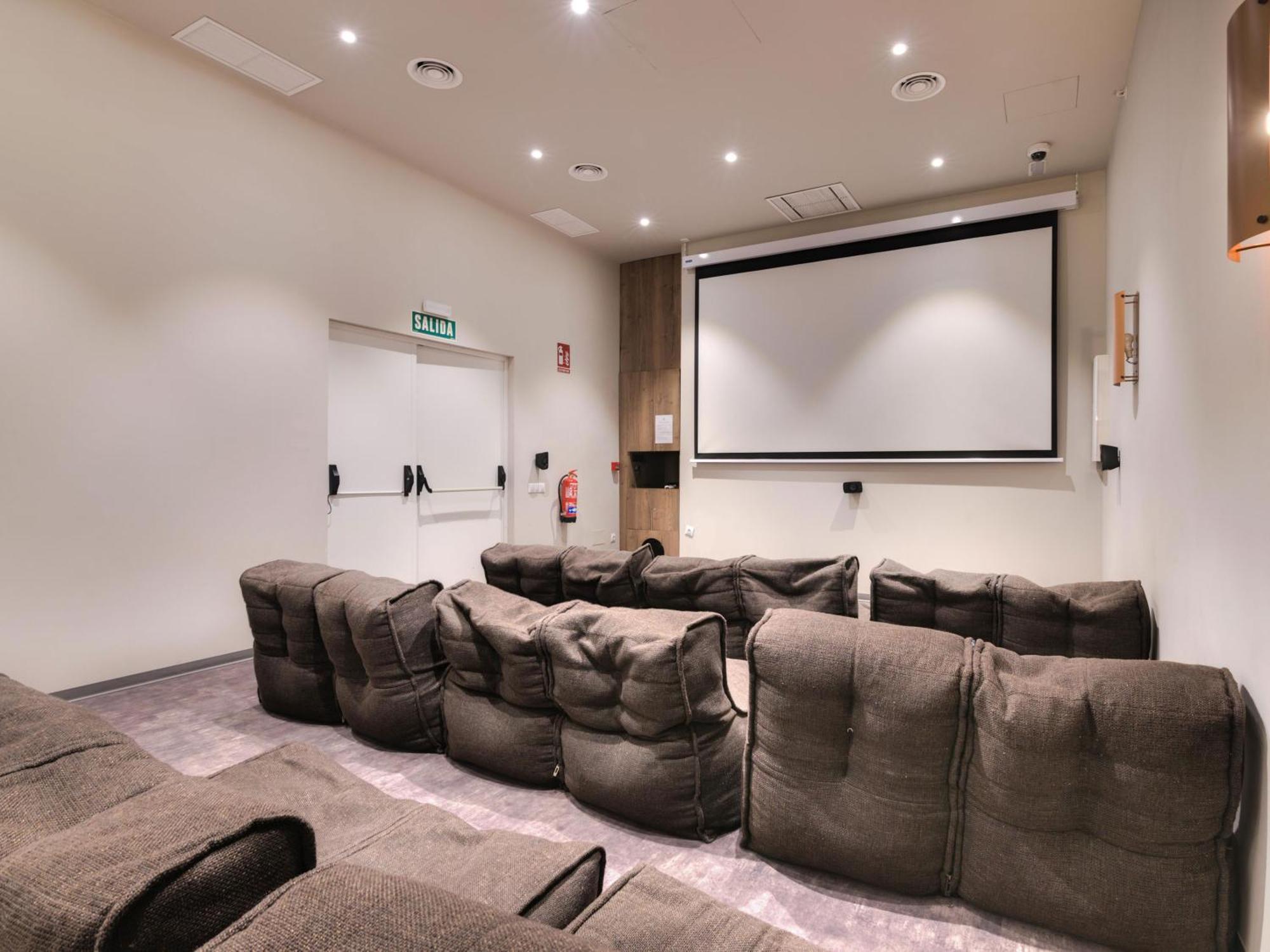 Livensa Living Studios Valencia Marina Real Hotel-Apartamento Εξωτερικό φωτογραφία